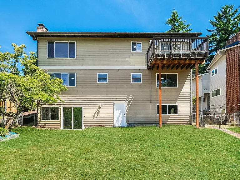 15433 22nd Ave SW — Photo 29
