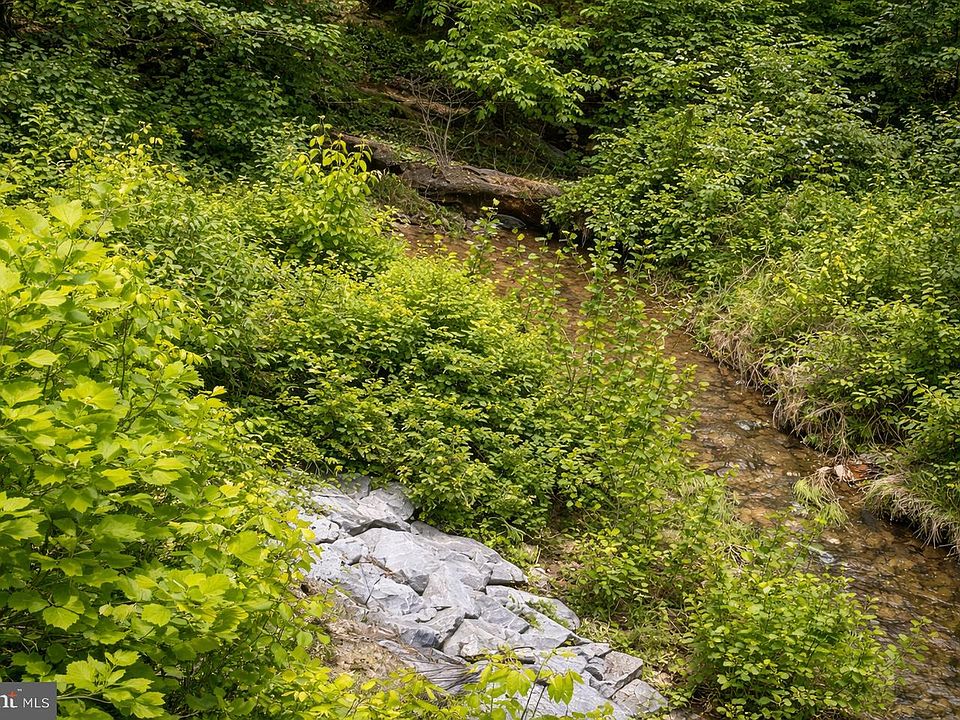 2nd image of Potomac St