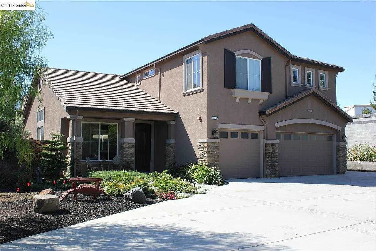 1340 Brookdale Ct photo 1