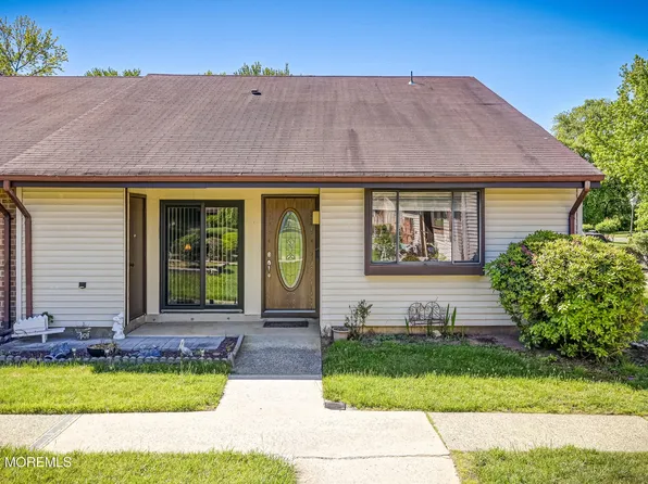 47 Wild Turkey Way #E, Manalapan, NJ 07726