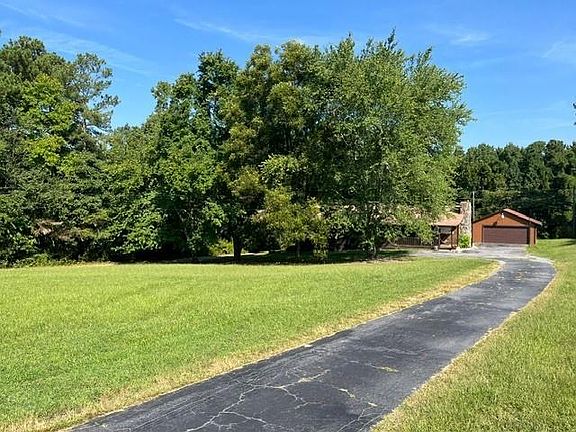 3rd image of 3707 Thompson Mill Rd #1