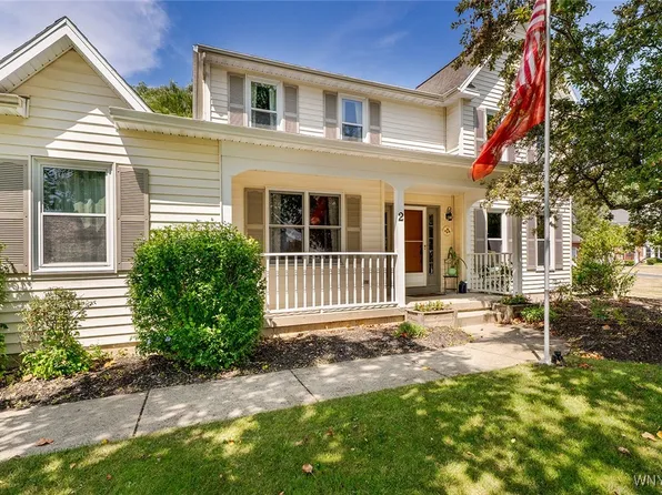2 San Pablo Ct, East Amherst, NY 14051