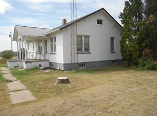 305 E 3rd St, Park, KS 67751