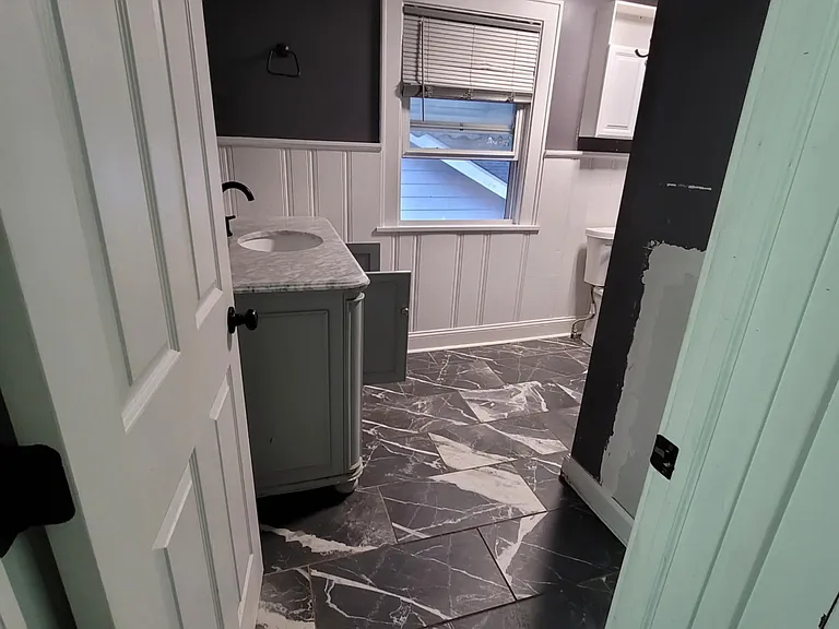 2208 Barrymore Ave — Photo 16