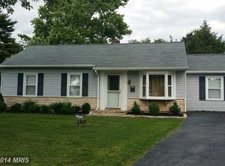 11 Greenview Ave, Reisterstown, MD 21136