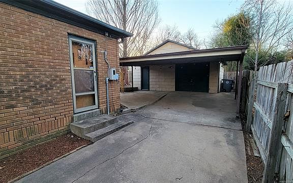 5th image of 916 S Darlington Ave