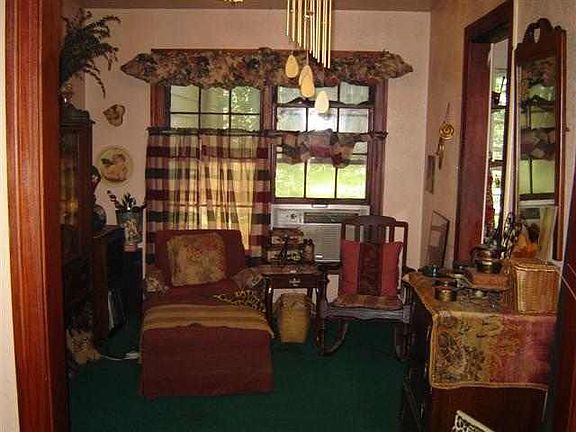 2nd image of 2101 Green Ave