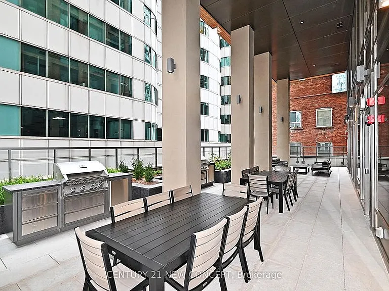 8 Widmer St #1805 — Photo 12