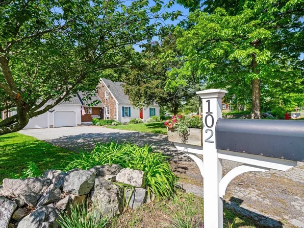 102 Elm St, Newbury, MA 01922