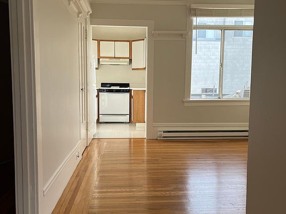 2nd image of 1485 Vallejo St #12