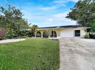 104 Sinclair St SE, Pt Charlotte, FL 33952