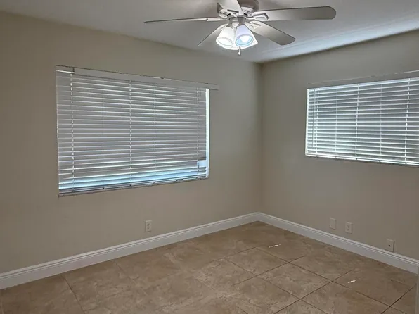 7302 NW 57th Ct, Fort Lauderdale, FL 33321