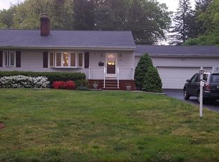 39 Hillcrest Dr, Clark, NJ 07066