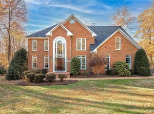 2420 Whitecastle Dr, Midlothian, VA 23113