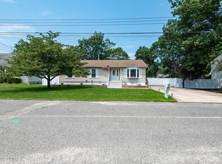 720 Neptune Ave, Beachwood, NJ 08722