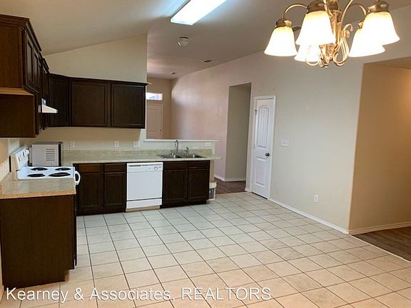 4th image of 7033 94th St
