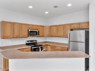 995 Abaco Ln, Riviera Beach, FL 33404