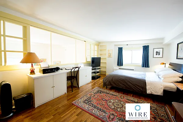 Rented by WIRE International Realty | media 2