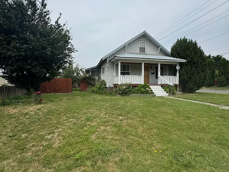 509 N Cle Elum St — Photo 16