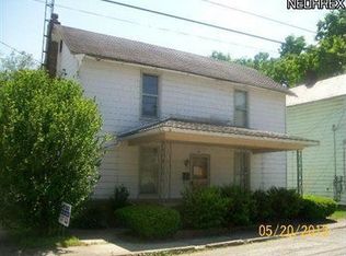 91 Leake St, East Palestine, OH 44413