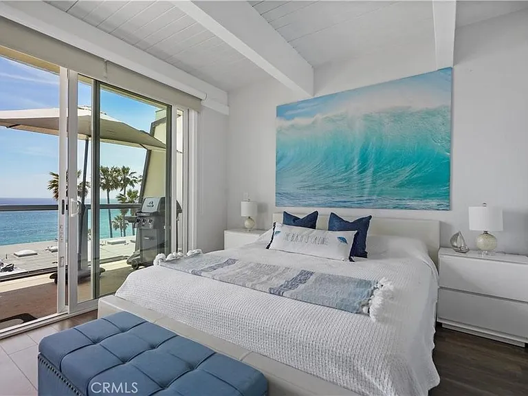 11940 Oceanaire Ln — Photo 1