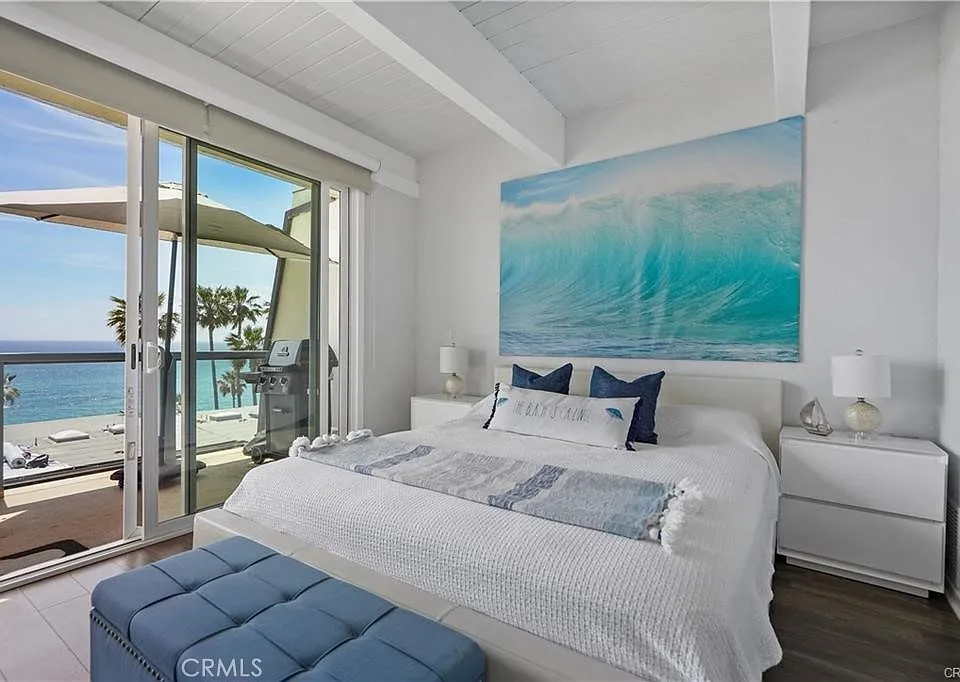 11940 Oceanaire Ln