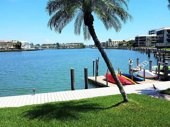4th image of 3400 Gulf Shore Blvd N #1