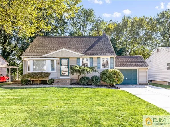 7 Louis St, Parlin, NJ 08859