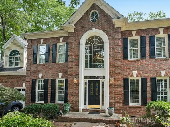 8808 Blooming Arbor St, Huntersville, NC 28078