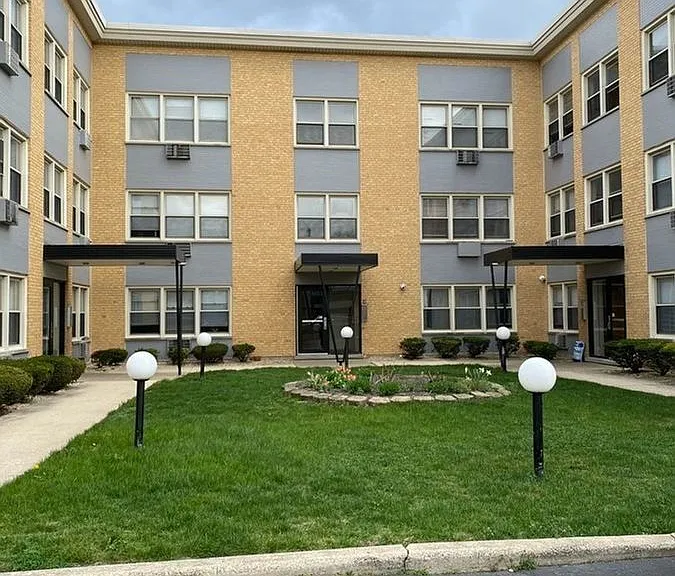 9801 S Kedzie Ave #3B — Photo 1