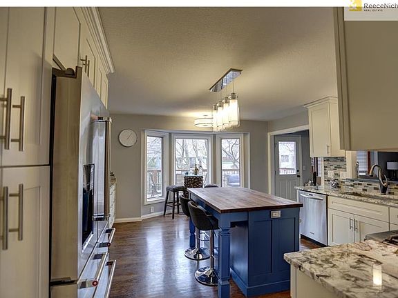 Beautiful designer kitchen with many upgrades