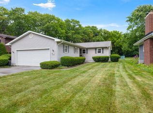 8739 Osborne Rd, Highland, IN 46322