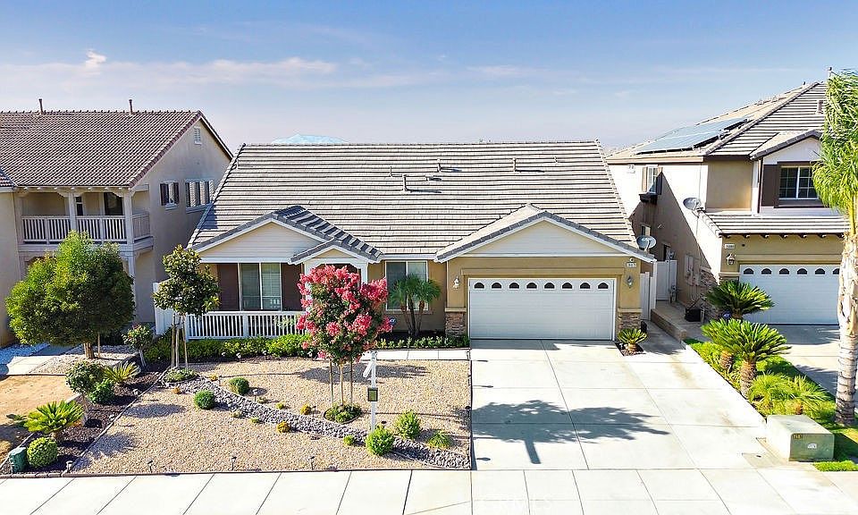 1st image of 26870 Sugarite Canyon Dr