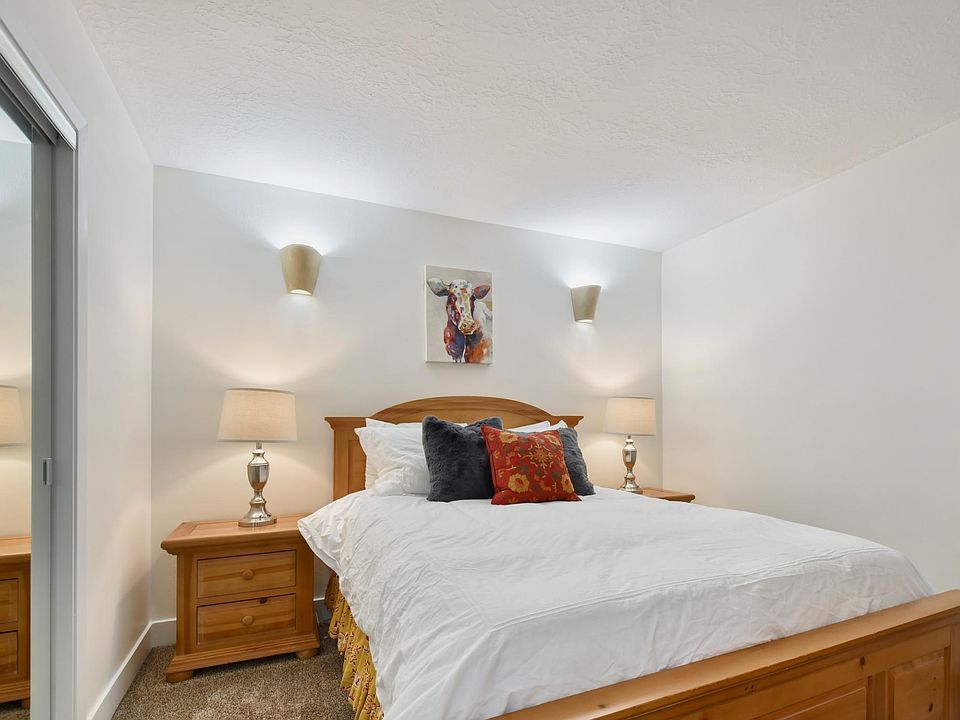 1st image of 1525 Park Ave #104