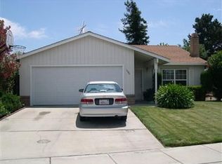 1386 7th St, Ripon, CA 95366