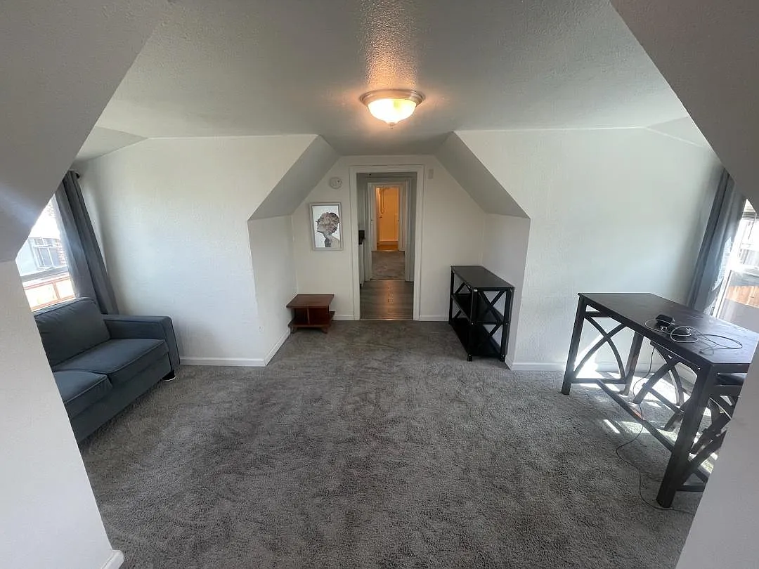 1 bed, 500 sqft, $1,350 — Photo 2
