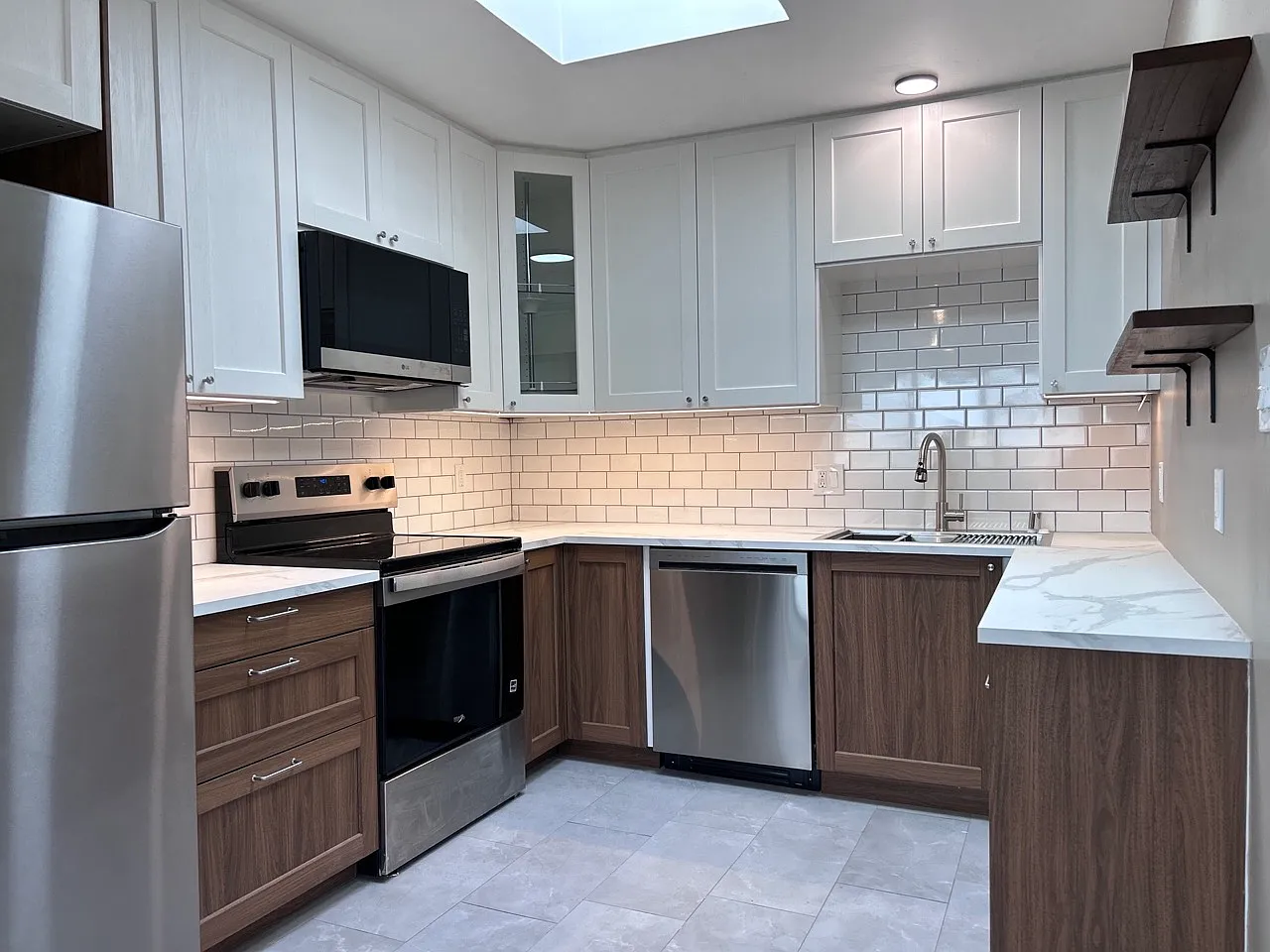 3 bed, 1200 sqft, $5,500 — Photo 4