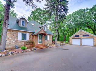2040 S Ave E, North Saint Paul, MN 55109