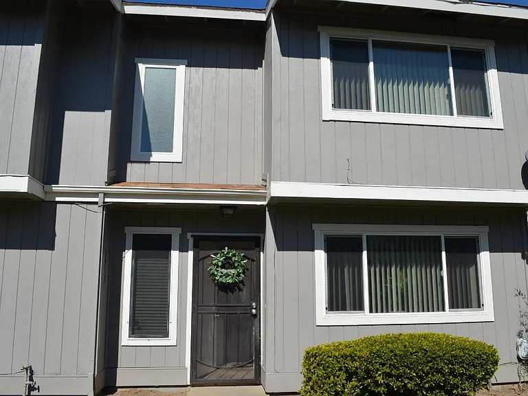 5953 Bamford Dr — Photo 34