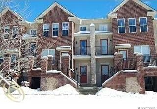 1st image of 1332 Hillcrest Dr #90