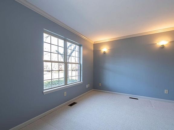5th image of 777 Emmett Creek Ln