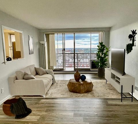 2nd image of 65 Glenbrook Rd APT 12D