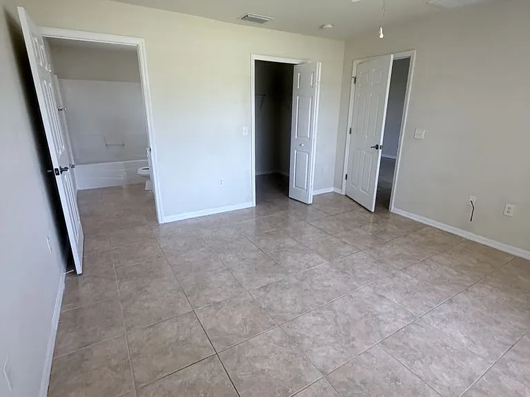 1328 SE 8th Ave — Photo 21