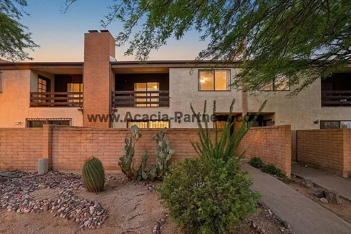 3 bed, 3.0 bath, 1620 sqft, $1,650 — Photo 1