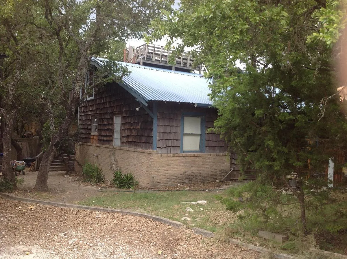 3 bed, 1700 sqft, $1,950 — Photo 1