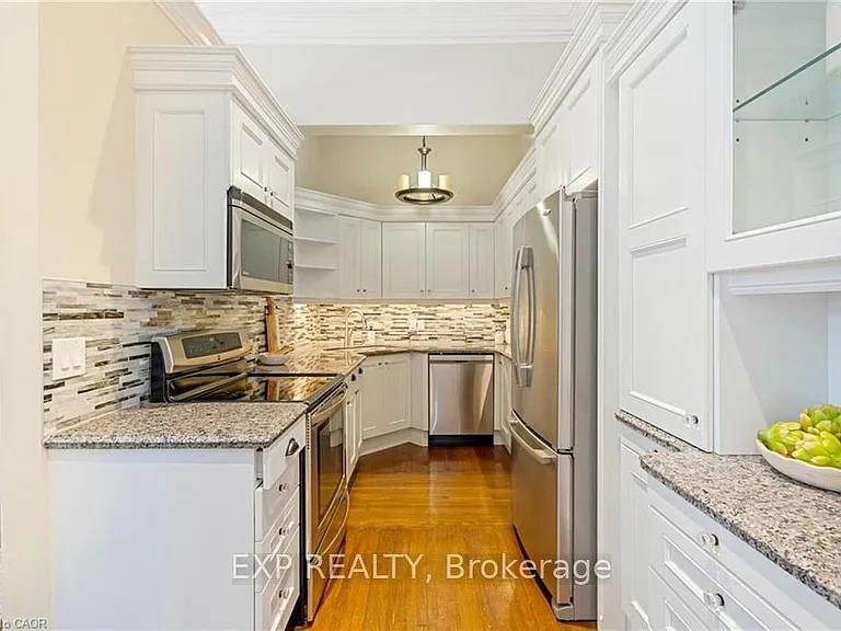 46 Herkimer St #2 — Photo 12