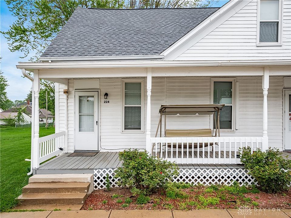 1st image of 222 W Poplar St #224