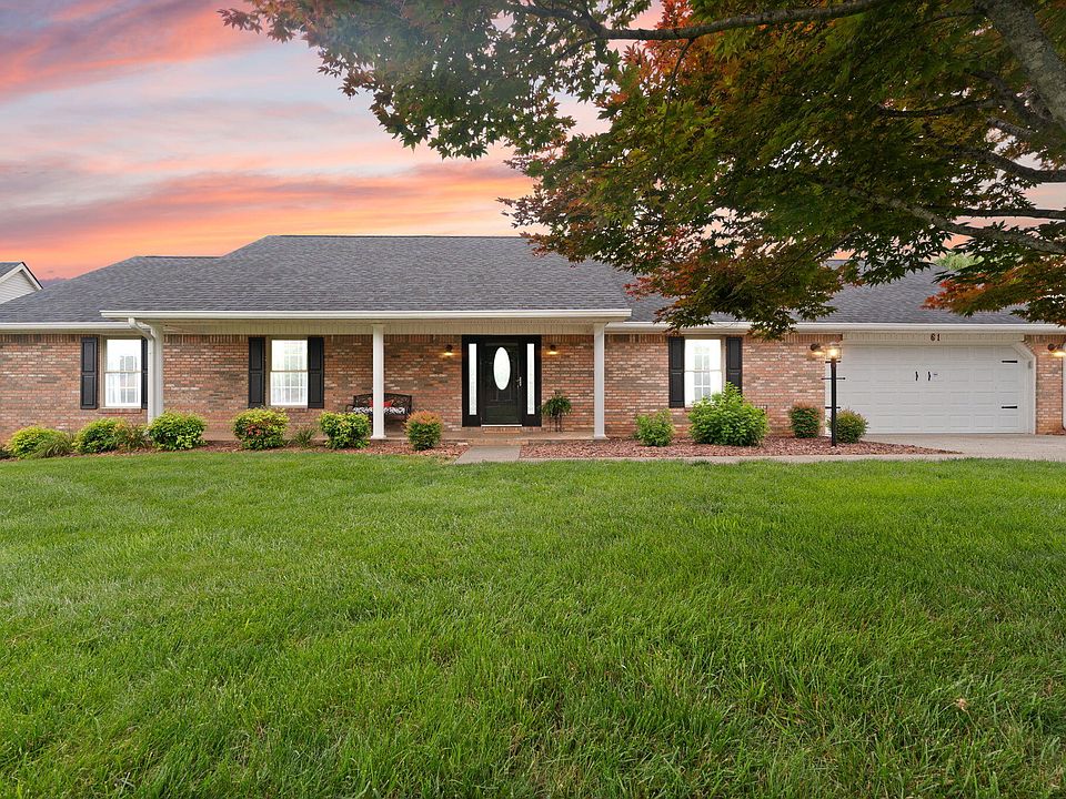 1st image of 61 Ironwood Dr