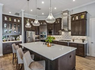 15563 Montello Ln, Naples, FL 34114