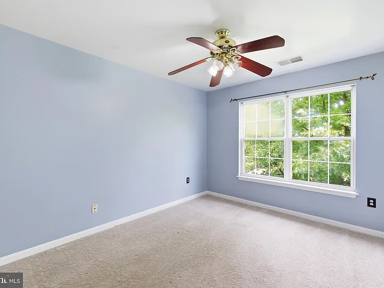 2917 Markhams Grant Dr — Photo 44